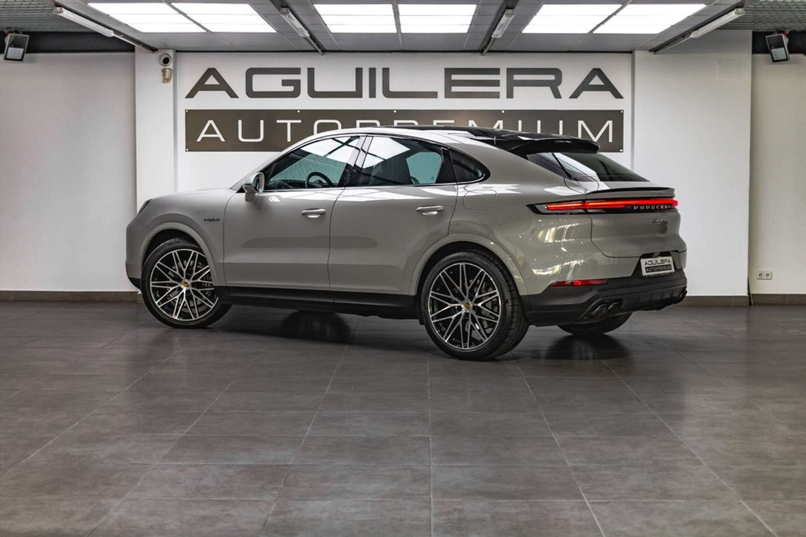 Porsche Cayenne II E-Hybrid - 2023 - Joinsteer - #3