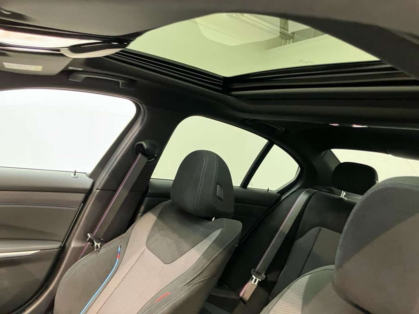 BMW 330 M Sport - 2025 - Joinsteer - #23