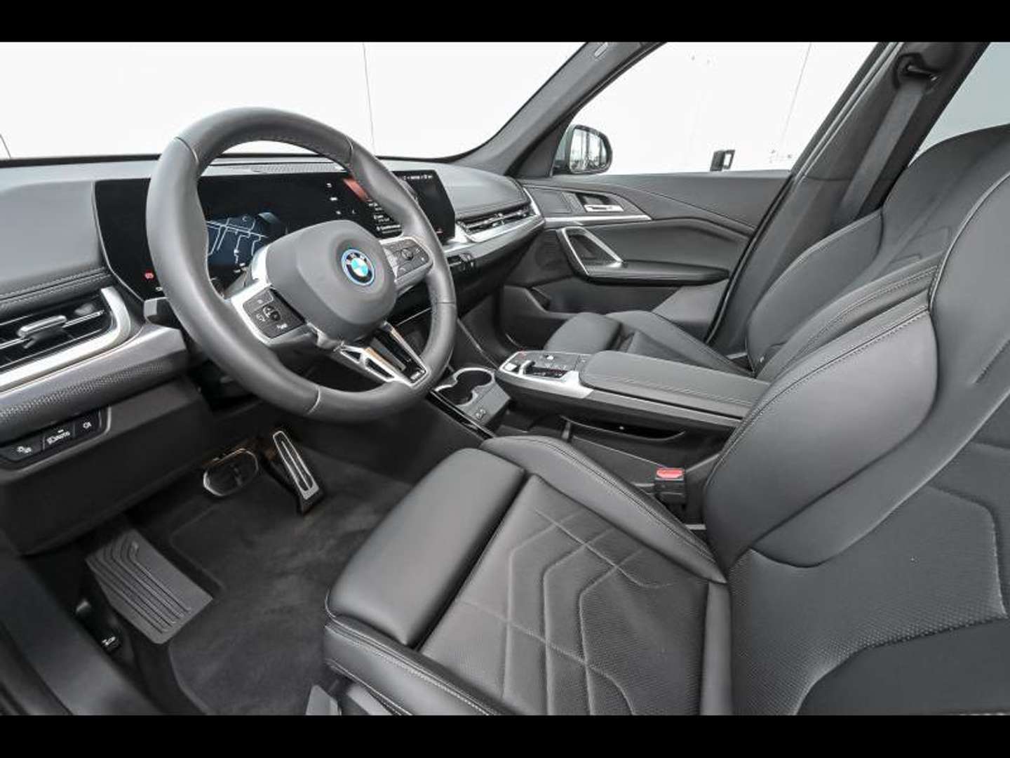 BMW IX1 EDrive20 - 2025 - Joinsteer - #6