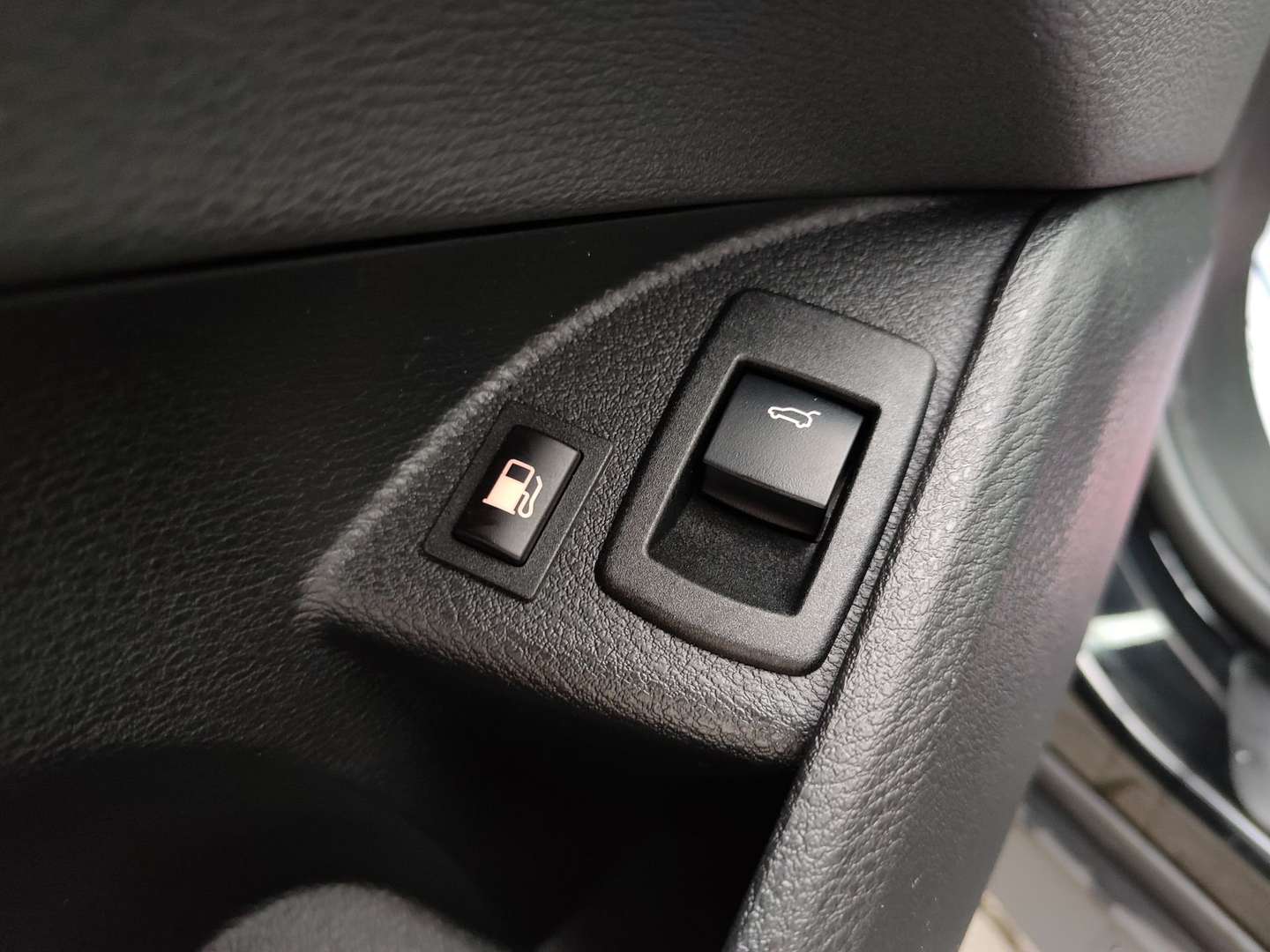 BMW X1 Business XDrive25e - 2022 - Joinsteer - #19