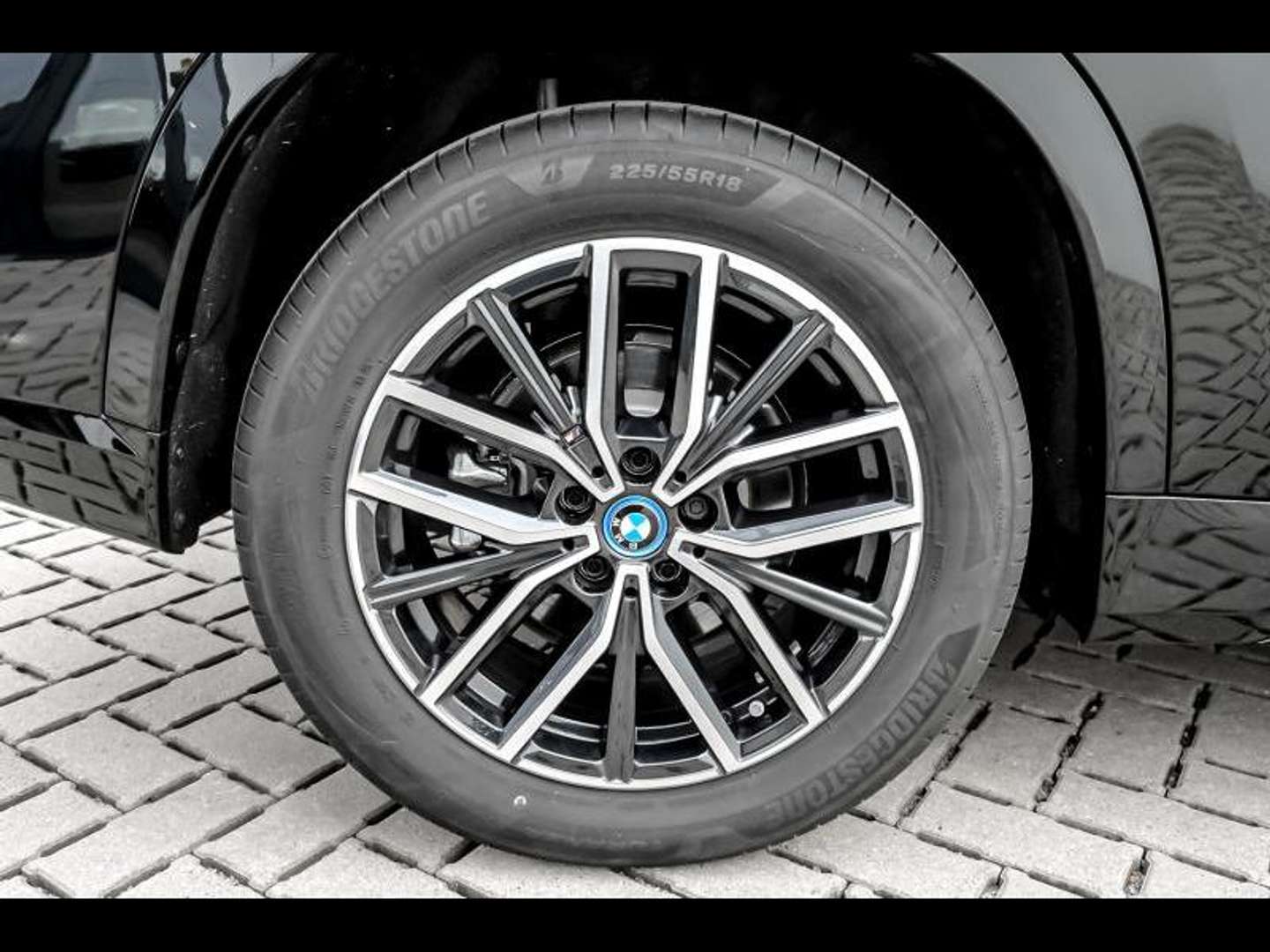 BMW IX1 EDrive20 - 2025 - Joinsteer - #8