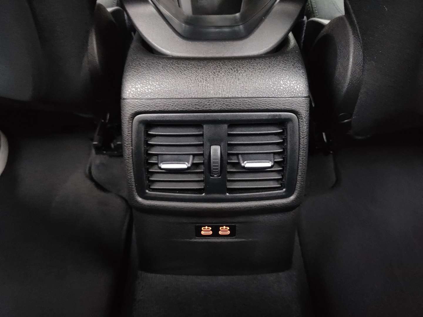 BMW X1 Business XDrive25e - 2022 - Joinsteer - #24