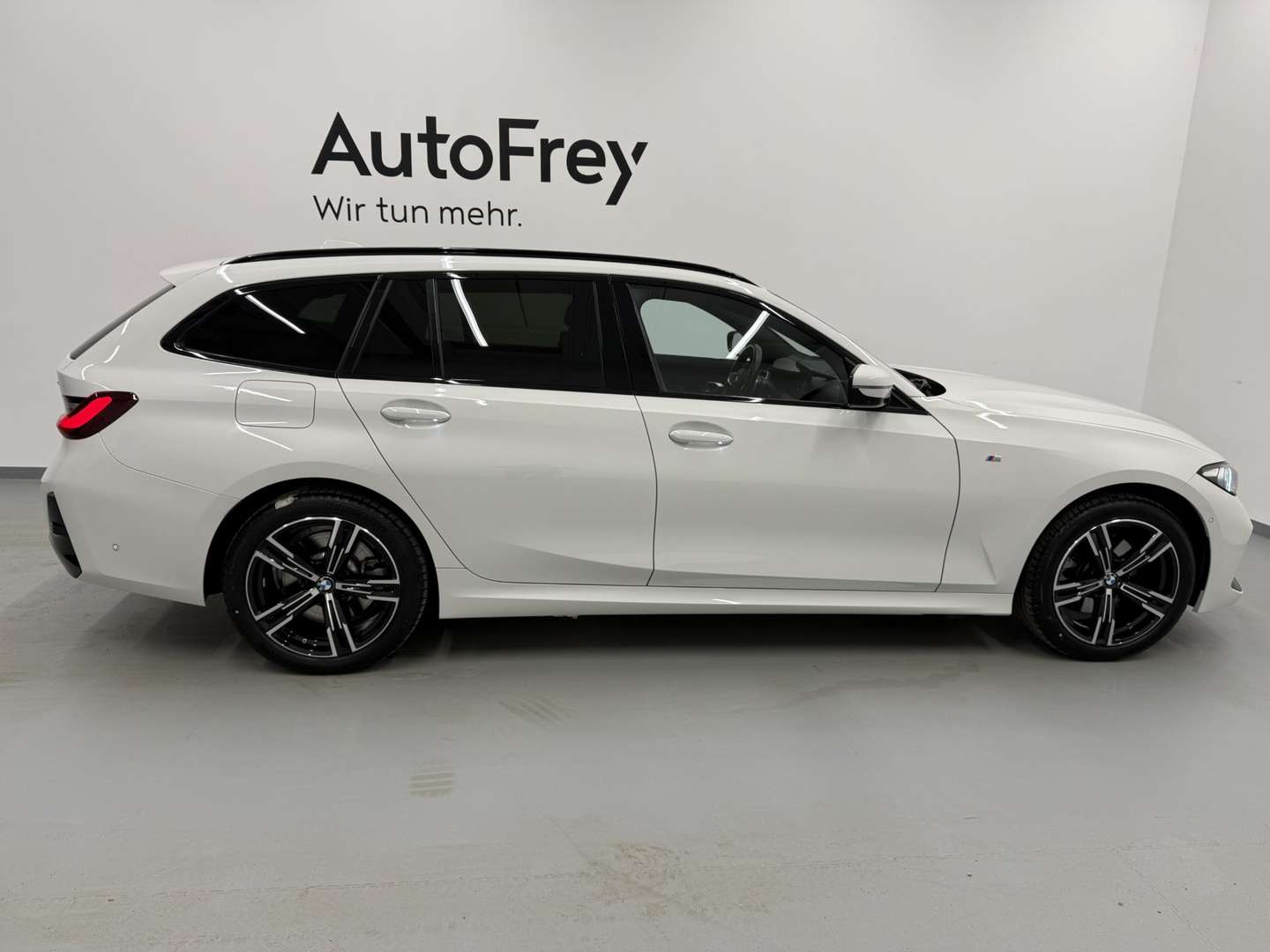 BMW 330e XDrive - 2024 - Joinsteer - #3