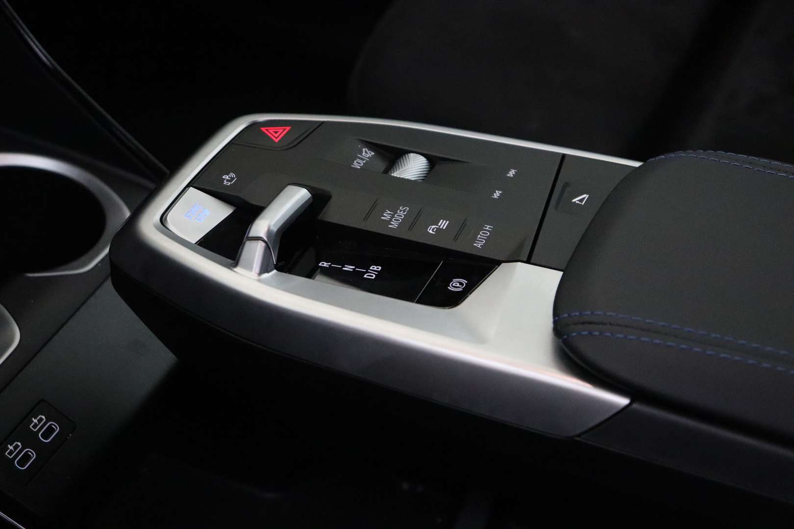 BMW IX1 M Sport EDrive20 - 2025 - Joinsteer - #5