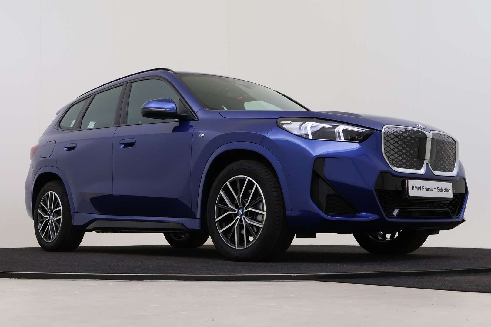 BMW IX1 M Sport EDrive20 - 2025 - Joinsteer - #9