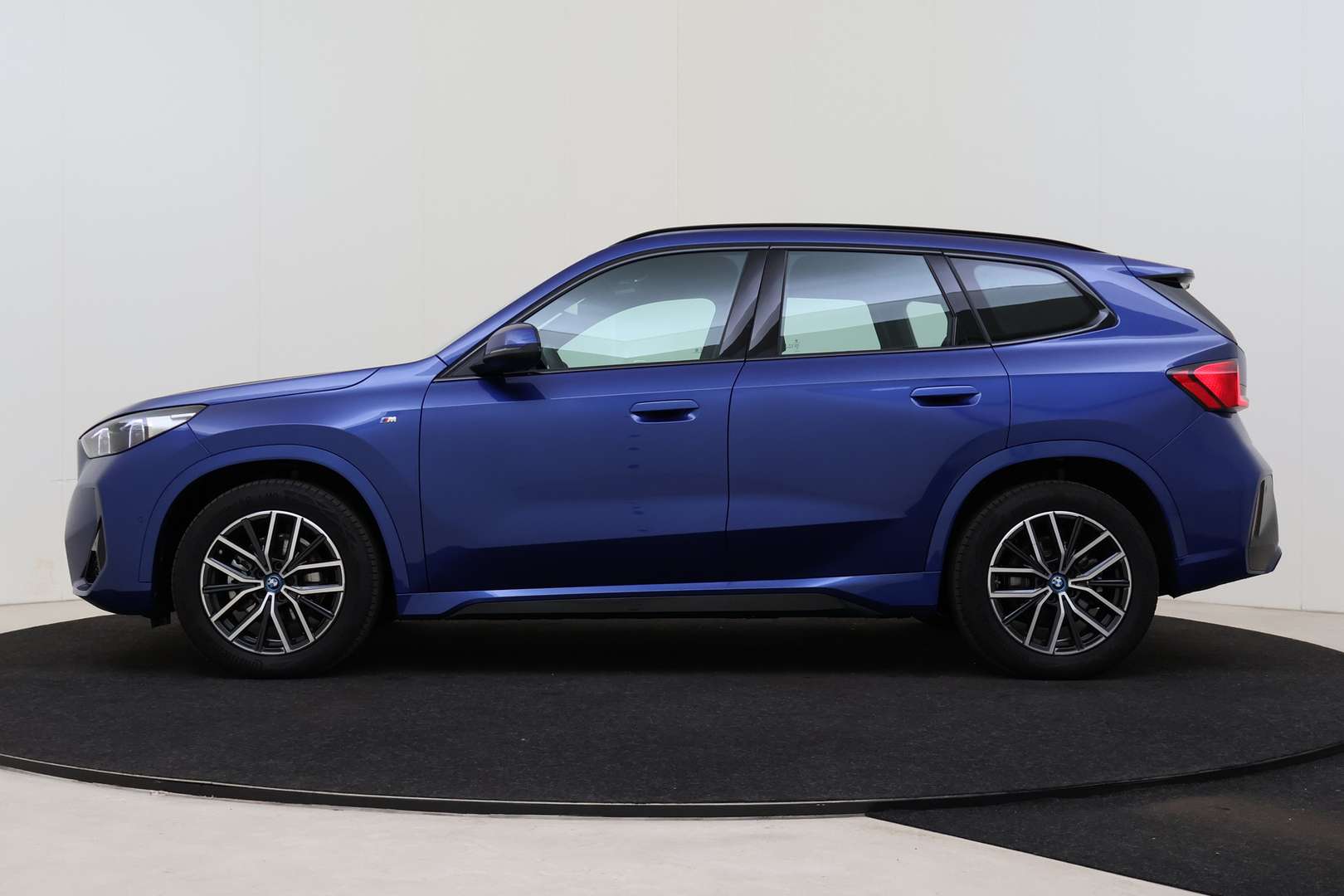 BMW IX1 M Sport EDrive20 - 2025 - Joinsteer - #13