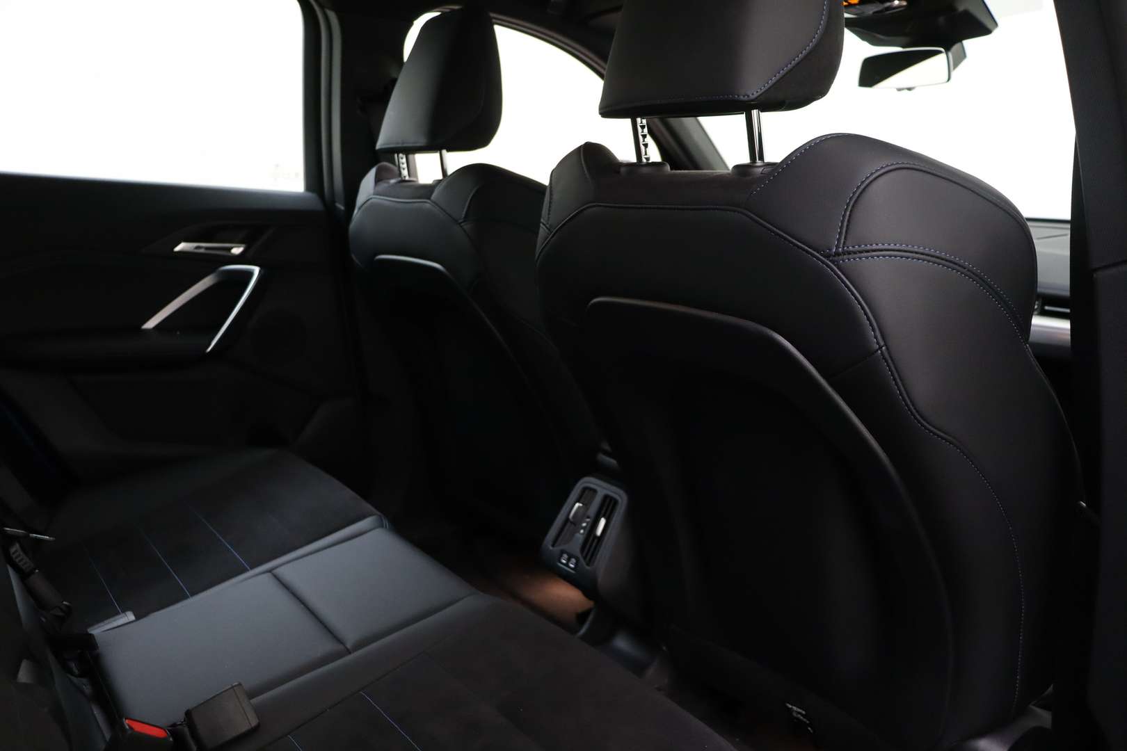 BMW IX1 M Sport EDrive20 - 2025 - Joinsteer - #20