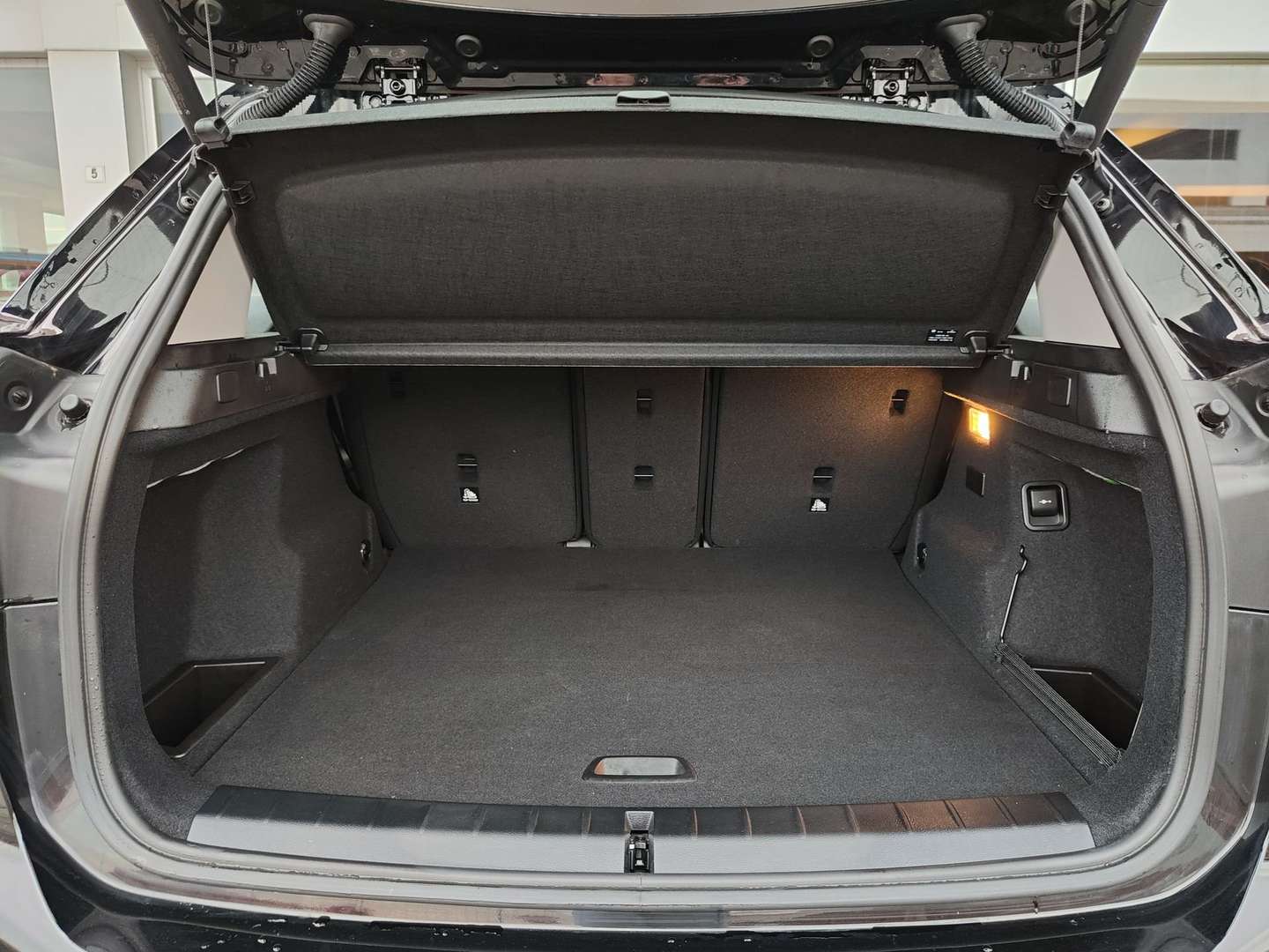 BMW X1 Business XDrive25e - 2022 - Joinsteer - #45