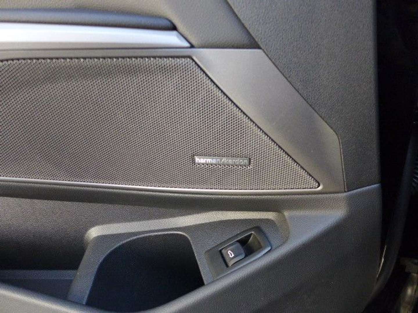 BMW Série 3 Touring 318d - 2024 - Joinsteer - #8