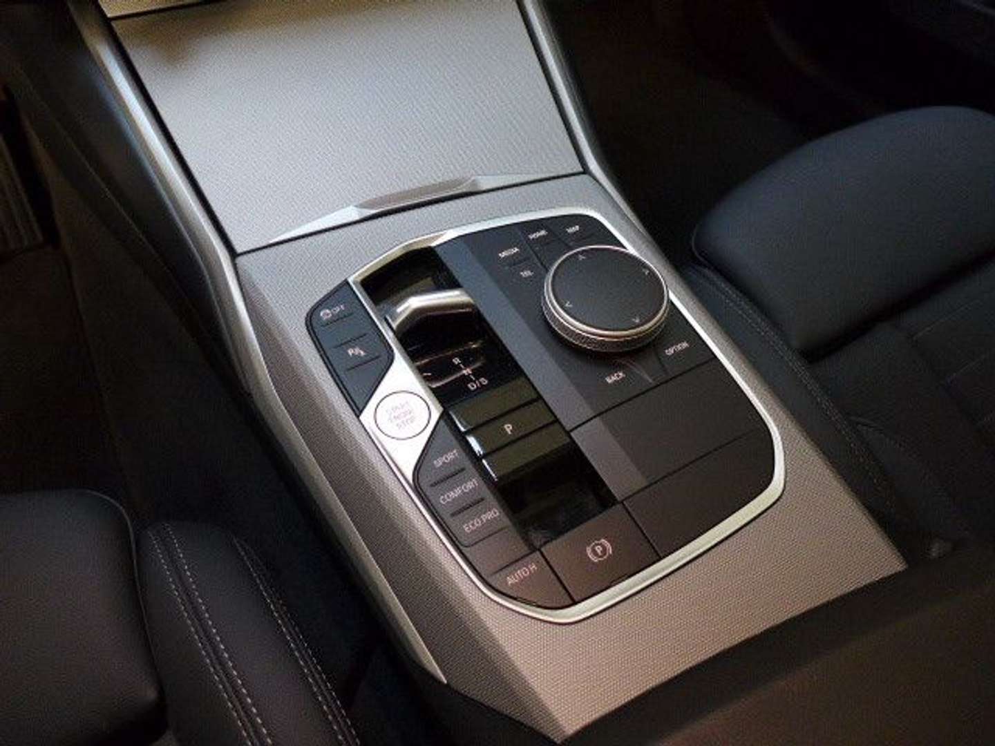 BMW Série 3 Touring 318d - 2024 - Joinsteer - #10