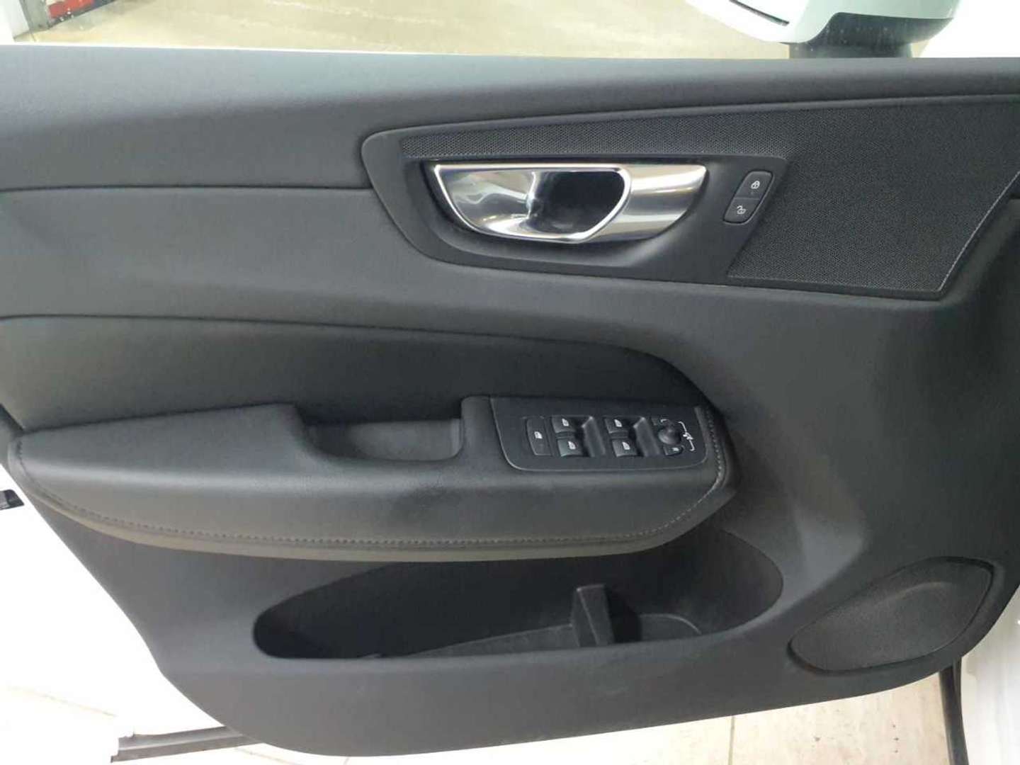 Volvo XC60 B4 Momentum - 2022 - Joinsteer - #3