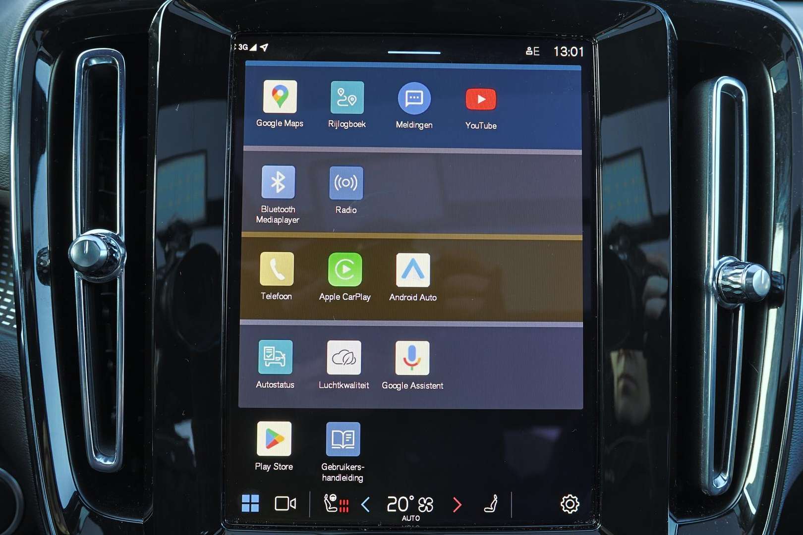 Volvo XC40 B3 Ultra Black Edition - 2025 - Joinsteer - #6