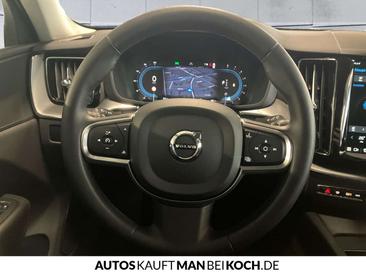 Volvo XC60 B4 Core — photo 8