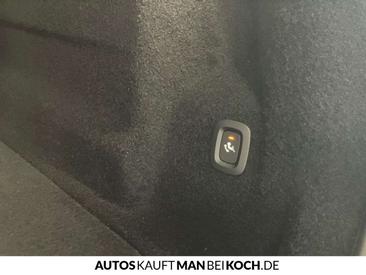 Volvo XC60 B4 Core — photo 17