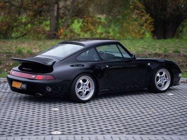Porsche 993 Carrera RS — photo 7