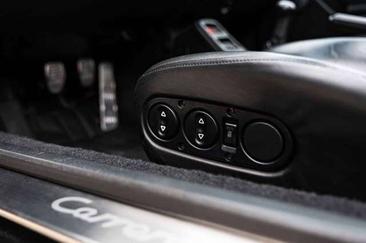 Porsche 993 Carrera 4S — photo 17
