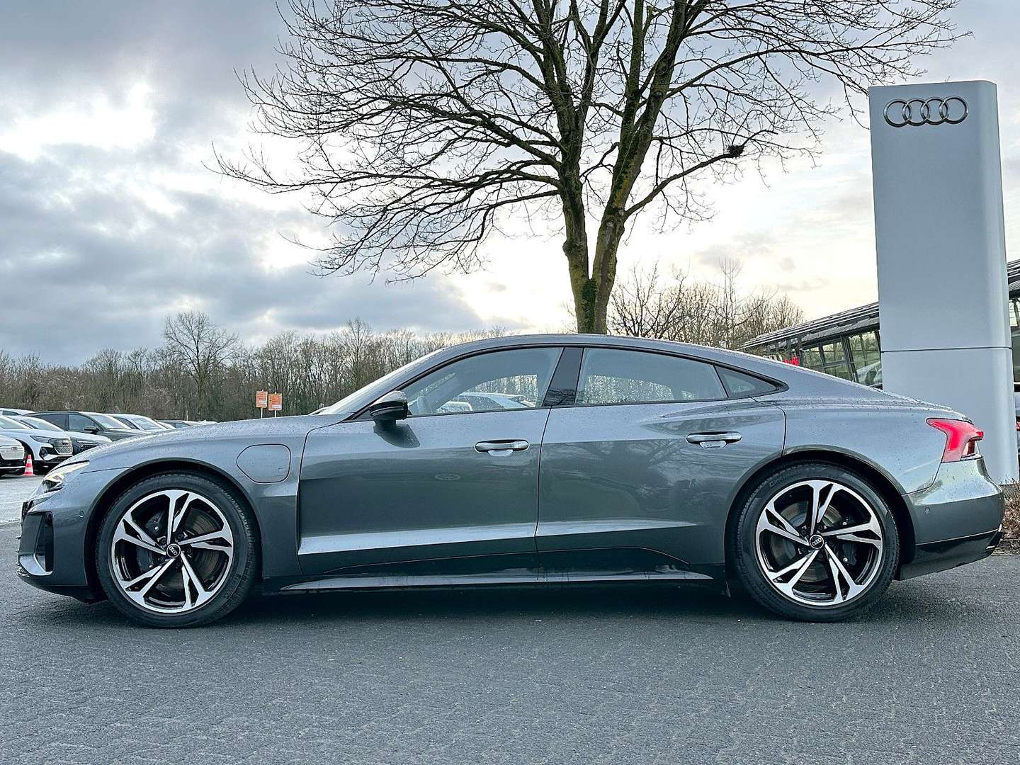 Audi E-tron GT Black - 2024 - Joinsteer - #1