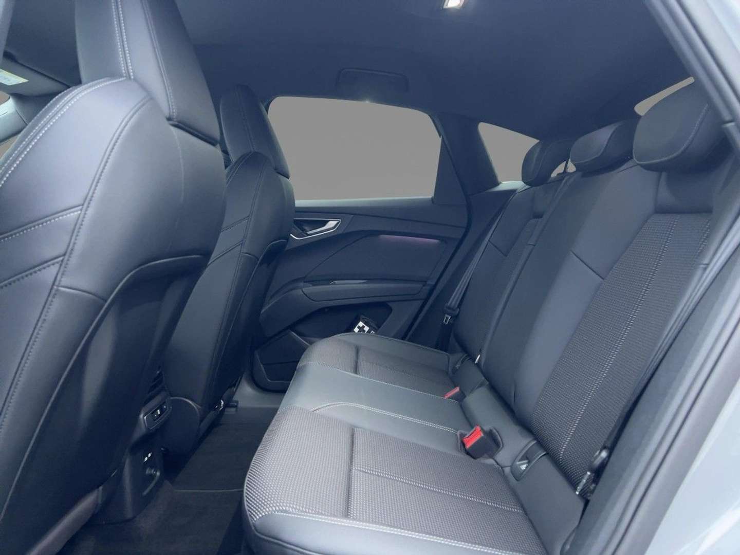 Audi Q4 E-tron S Line 45 - 2025 - Joinsteer - #9