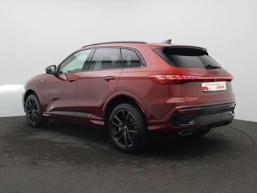 Audi Q5 S Line TFSI — photo 5