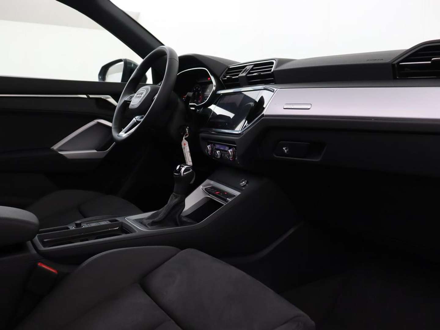 Audi Q3 Sportback S Line 35 TFSI - 2025 - Joinsteer - #3