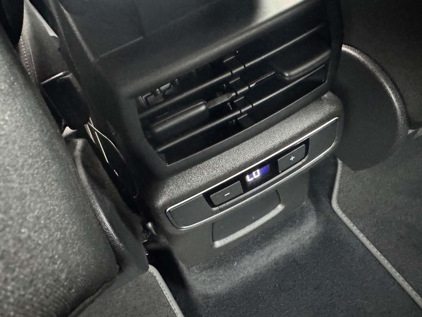 Audi Q4 E-tron BASIS - 2021 - Joinsteer - #28