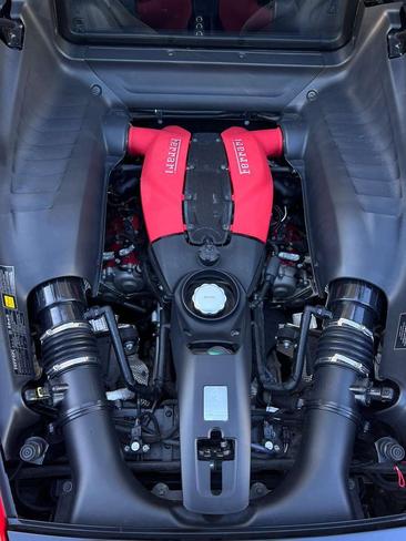 Ferrari F8 Tributo — photo 51
