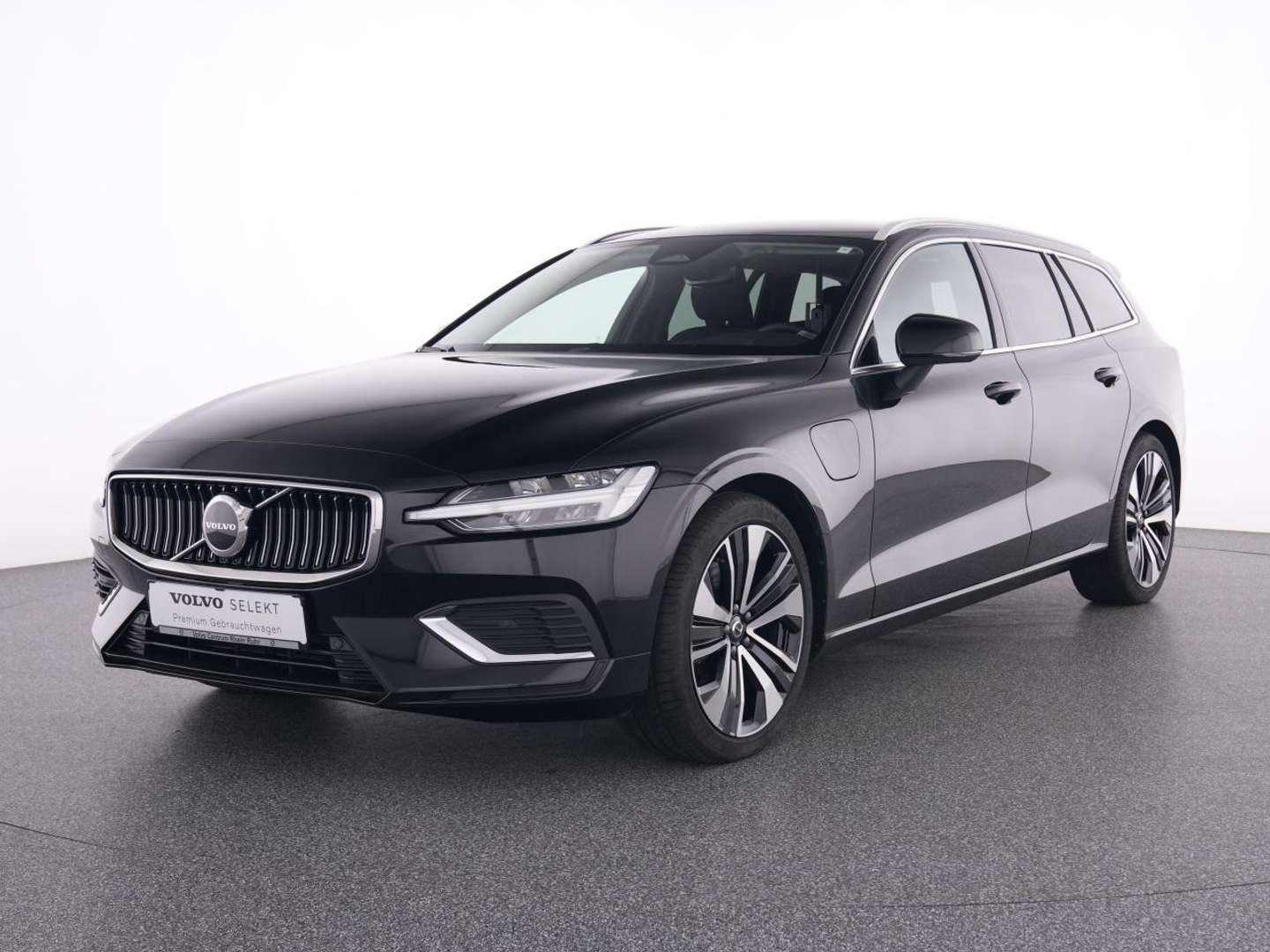 Volvo V60 Core T6 AWD - 2022 - Joinsteer - #1