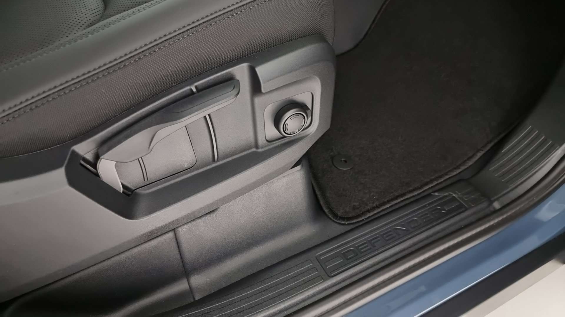 Land Rover Defender 110 S 3.0D I6 200 CV AWD Auto - 2025 - Joinsteer - #10