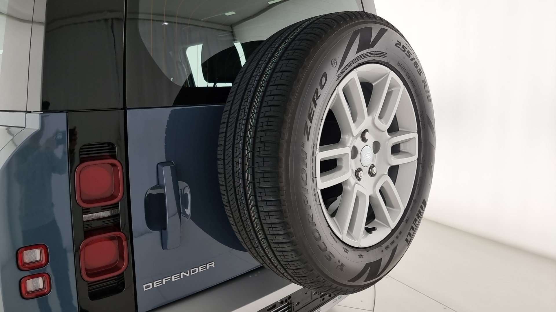 Land Rover Defender 110 S 3.0D I6 200 CV AWD Auto - 2025 - Joinsteer - #23