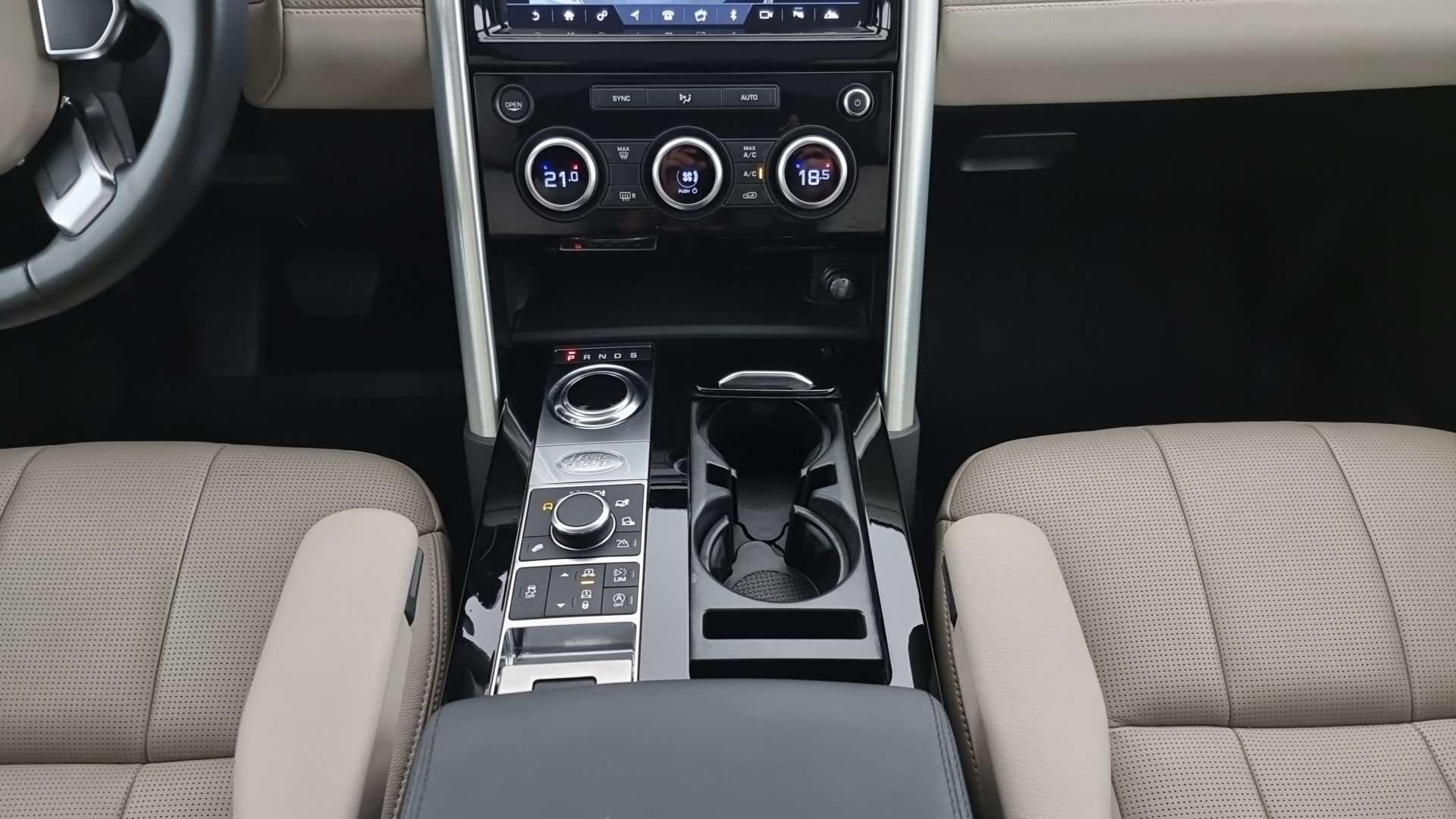 Land Rover Discovery HSE 7 Posti 3.0 TD6 249 CV - 2018 - Joinsteer - #18