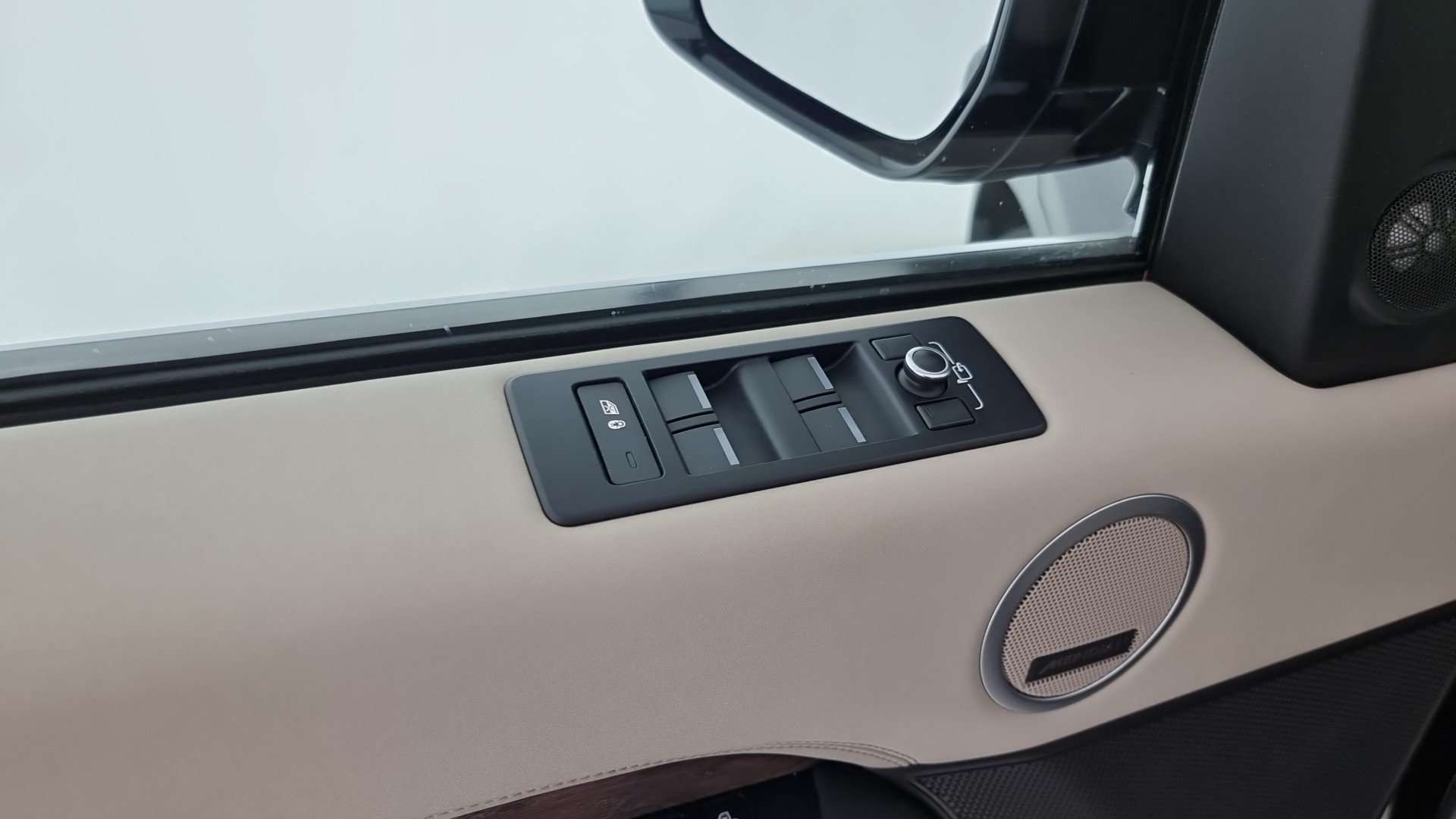 Land Rover Discovery HSE 7 Posti 3.0 TD6 249 CV - 2018 - Joinsteer - #26