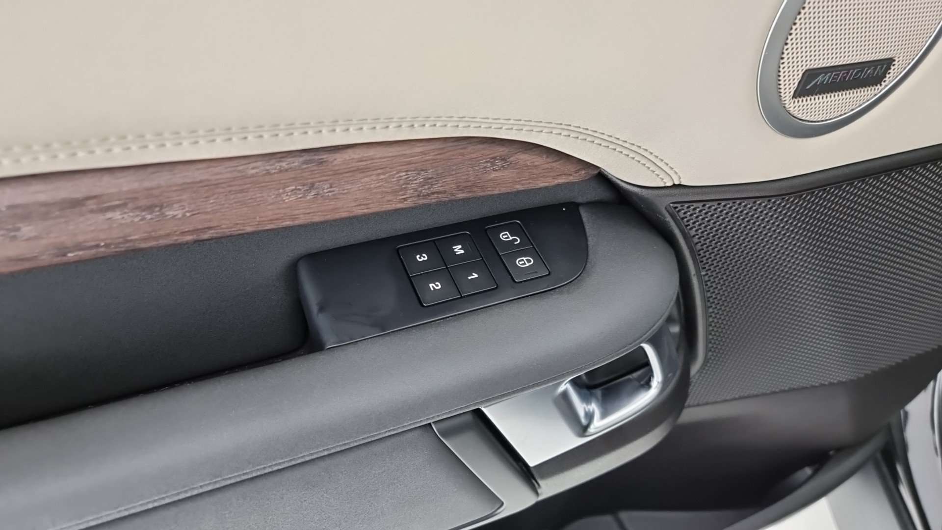 Land Rover Discovery HSE 7 Posti 3.0 TD6 249 CV - 2018 - Joinsteer - #27