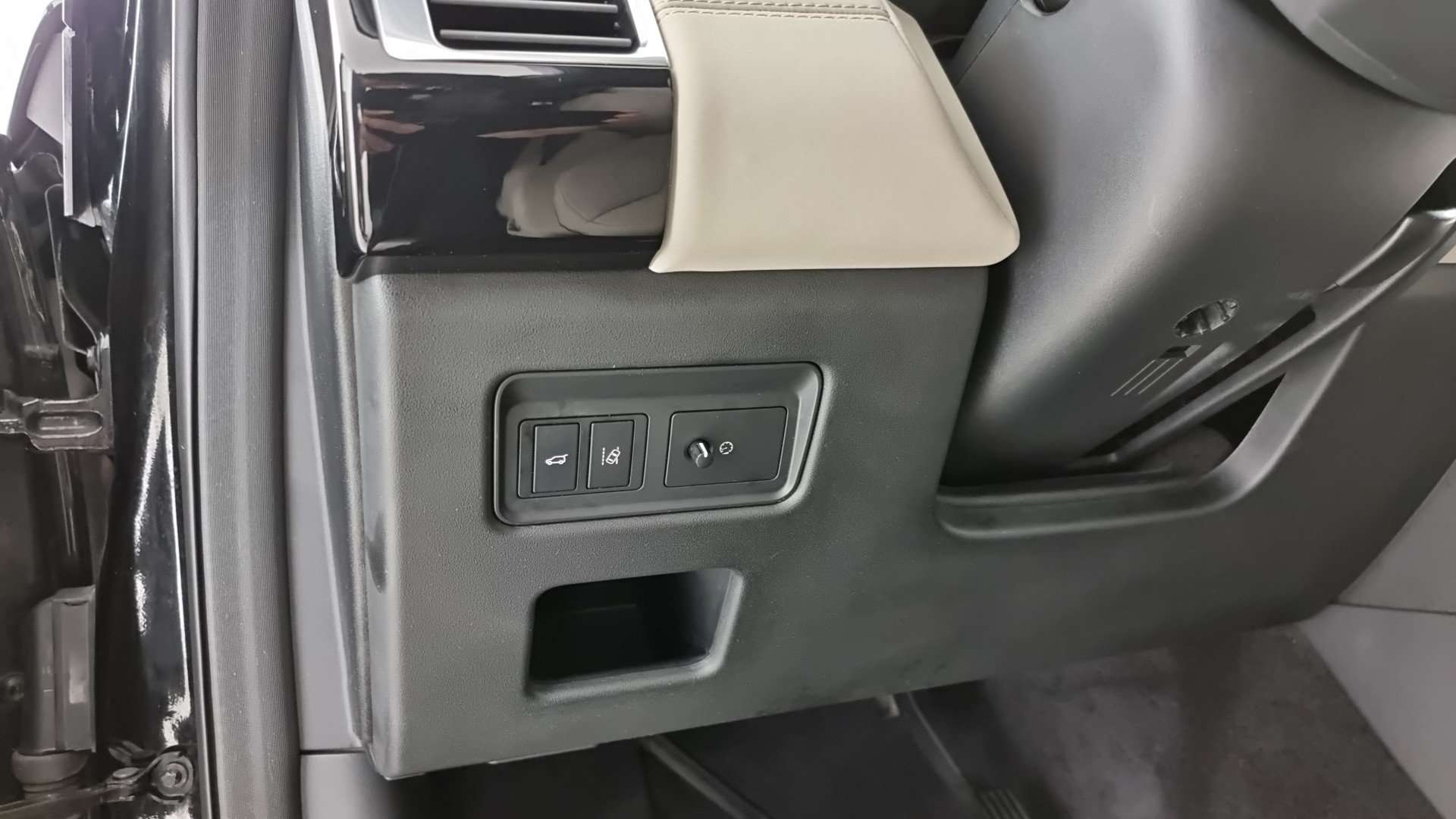 Land Rover Discovery HSE 7 Posti 3.0 TD6 249 CV - 2018 - Joinsteer - #28