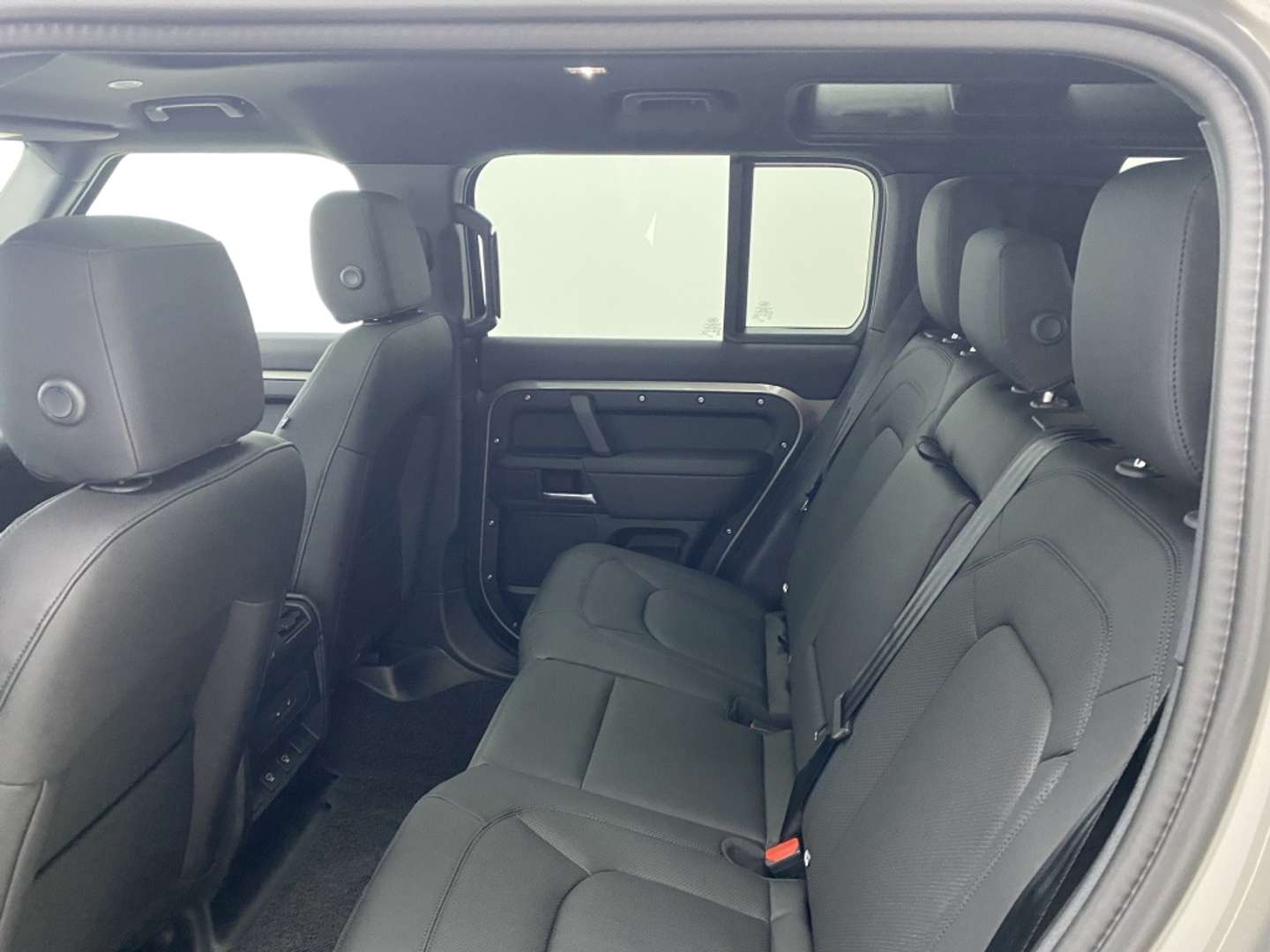 Land Rover Defender 110 X-Dynamic SE 3.0D L6 MHEV AWD Aut. 250 - 2025 - Joinsteer - #5