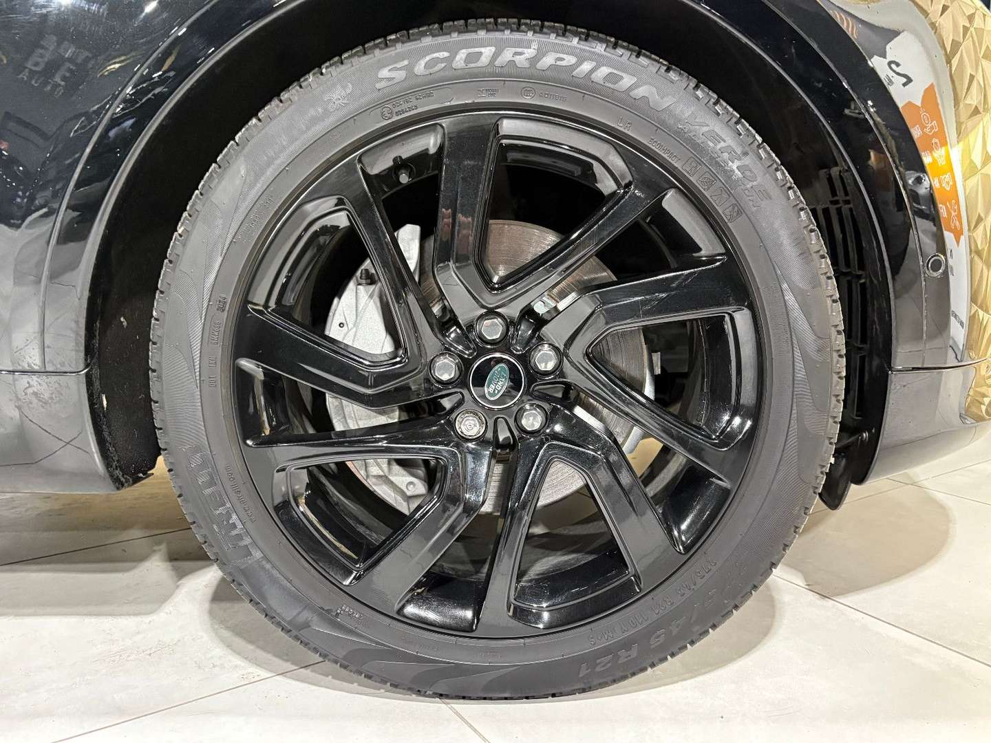 Land Rover Discovery R-Dynamic SE AWD/7-SITZER/360''KAM - 2022 - Joinsteer - #10