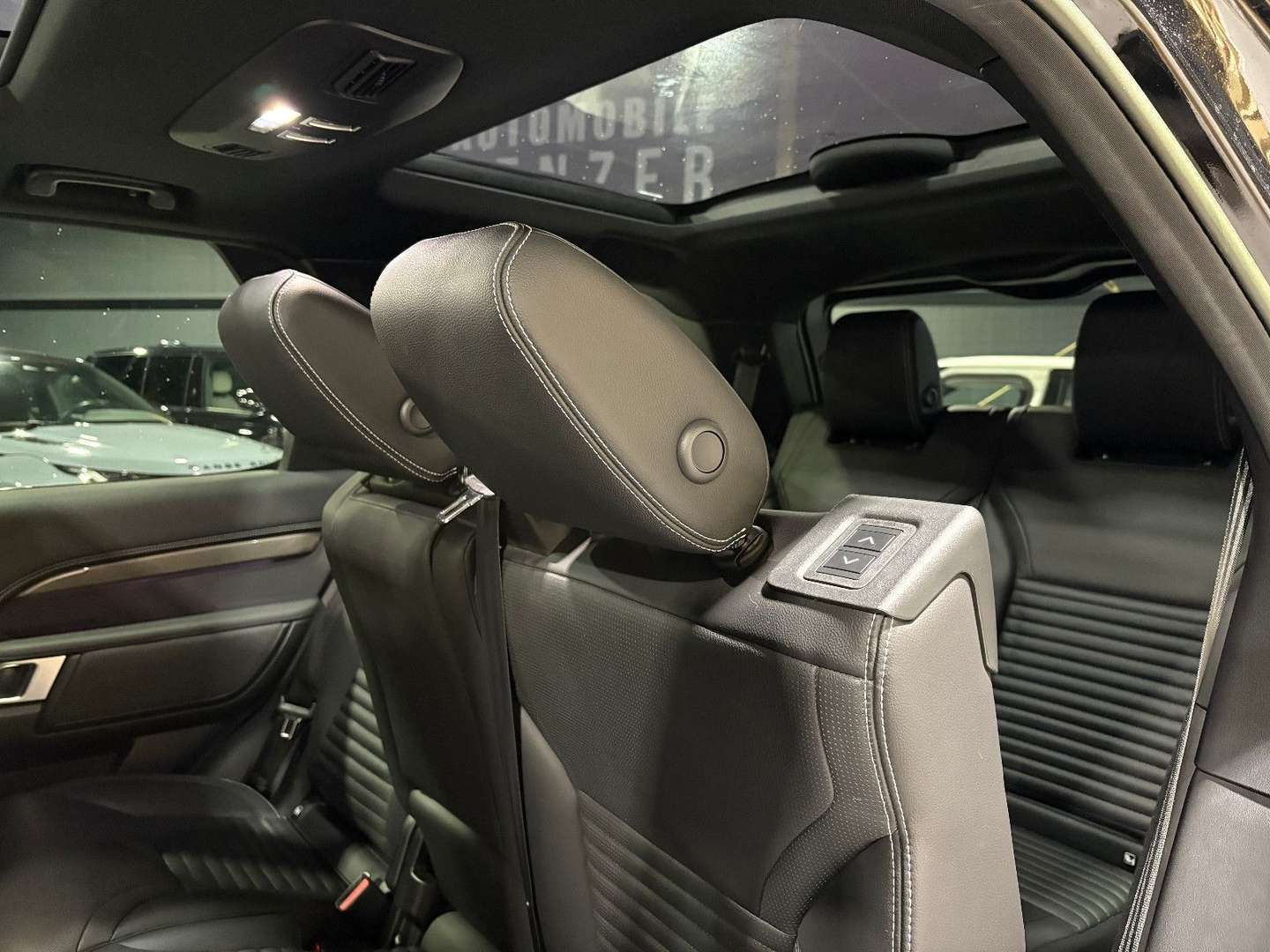 Land Rover Discovery R-Dynamic SE AWD/7-SITZER/360''KAM - 2022 - Joinsteer - #23