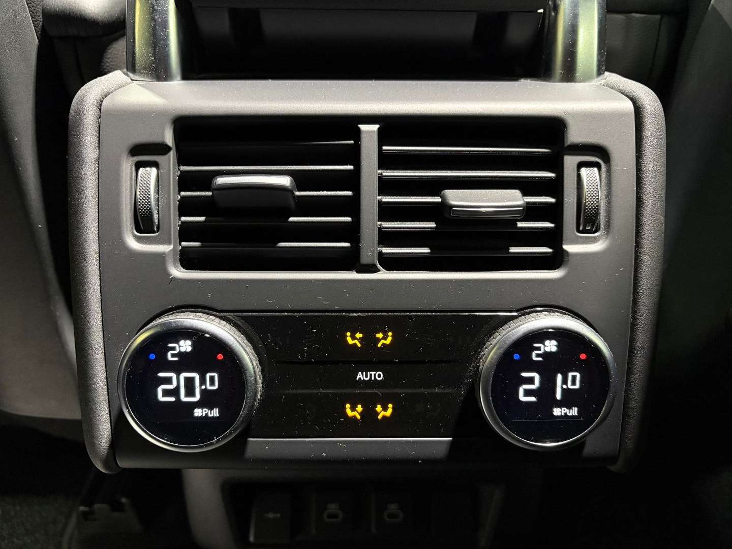 Land Rover Discovery R-Dynamic SE AWD/7-SITZER/360''KAM - 2022 - Joinsteer - #24