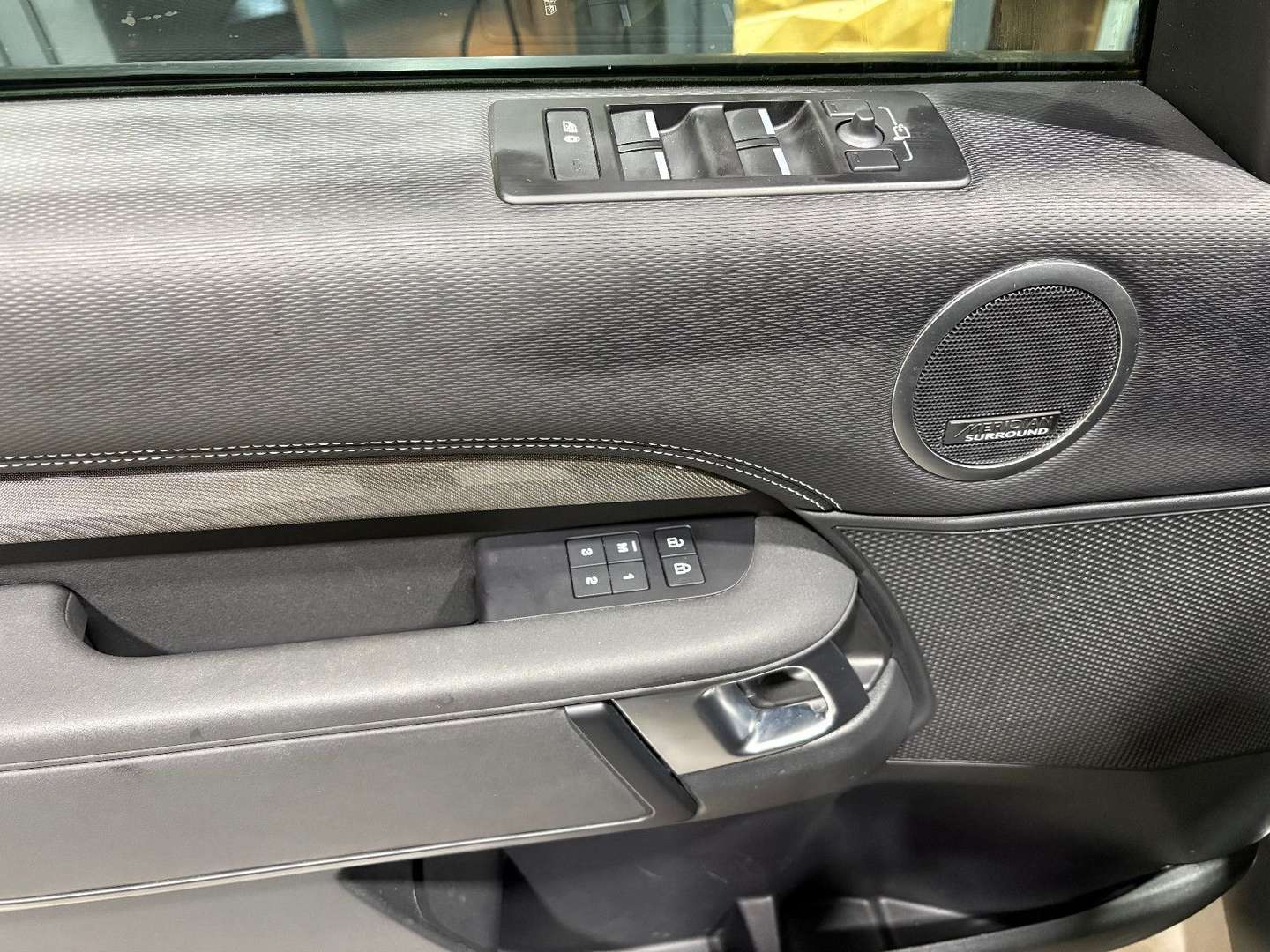 Land Rover Discovery R-Dynamic SE AWD/7-SITZER/360''KAM - 2022 - Joinsteer - #13