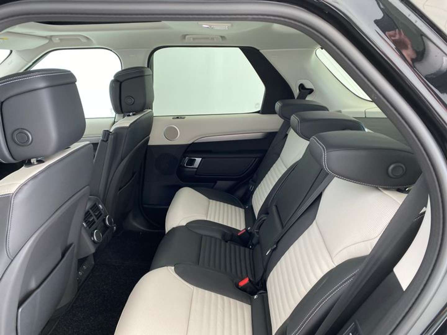 Land Rover Discovery 3.0D I6 Dynamic HSE Aut. - 2025 - Joinsteer - #6