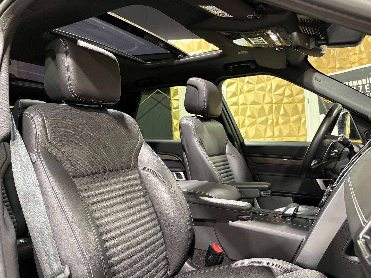 Land Rover Discovery R-Dynamic SE AWD/7-SITZER/360''KAM - 2022 - Joinsteer - #18