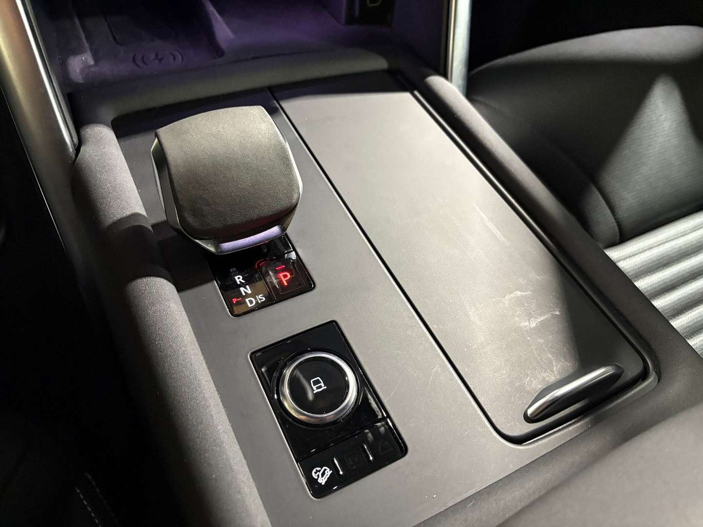 Land Rover Discovery R-Dynamic SE AWD/7-SITZER/360''KAM - 2022 - Joinsteer - #31