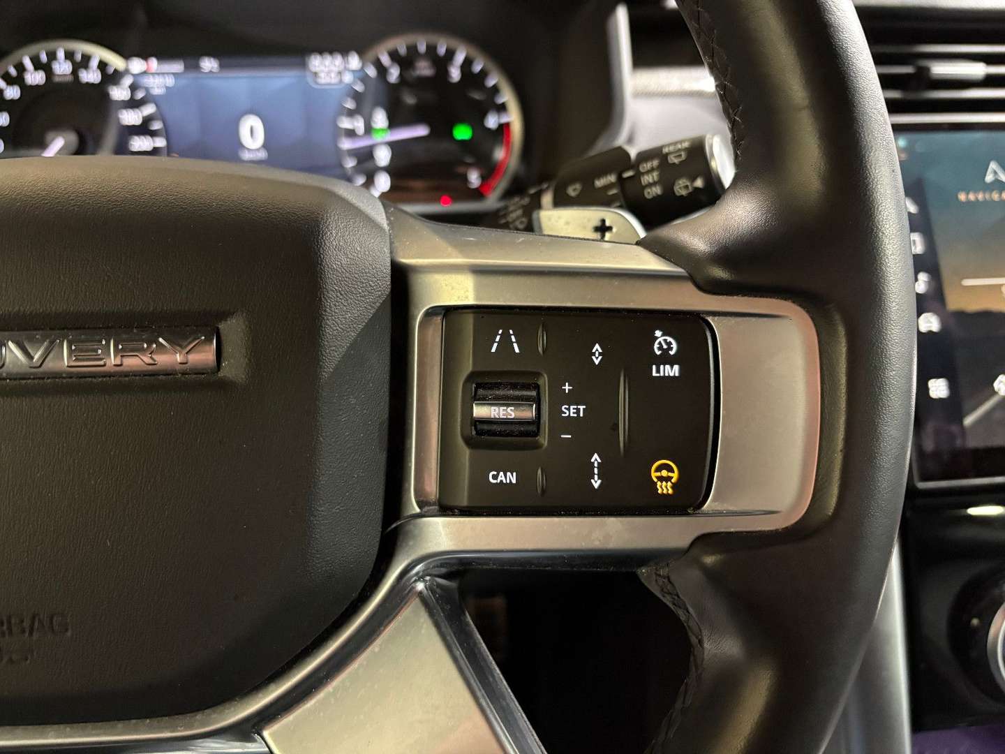 Land Rover Discovery R-Dynamic SE AWD/7-SITZER/360''KAM - 2022 - Joinsteer - #29