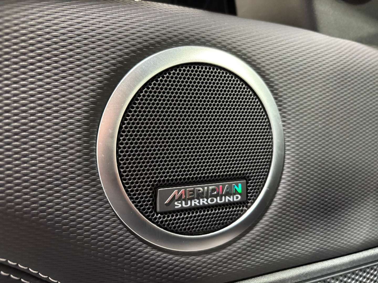 Land Rover Discovery R-Dynamic SE AWD/7-SITZER/360''KAM - 2022 - Joinsteer - #46