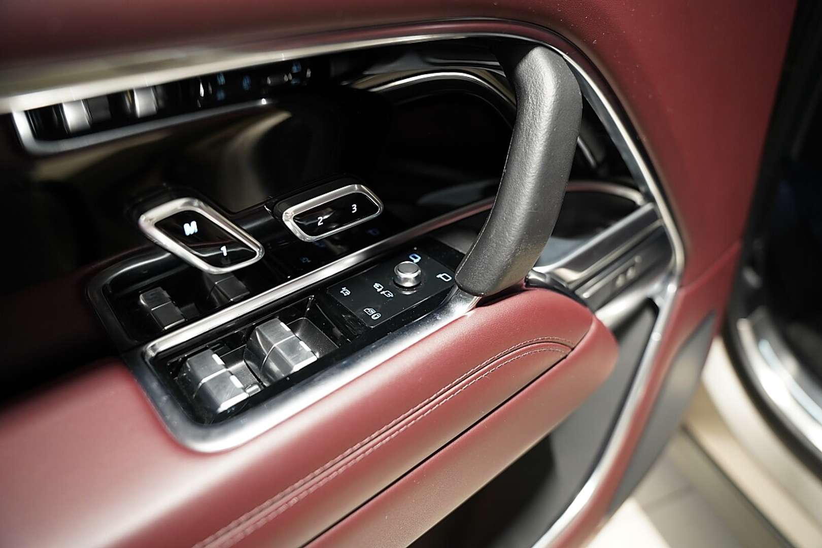 Land Rover Range Rover Autobiography 3.0 P440e PHEV AWD - 2023 - Joinsteer - #16