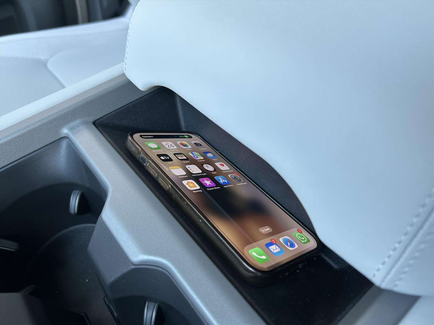 Land Rover Defender X-Dynamic HSE P300e PHEV AWD - 2026 - Joinsteer - #44