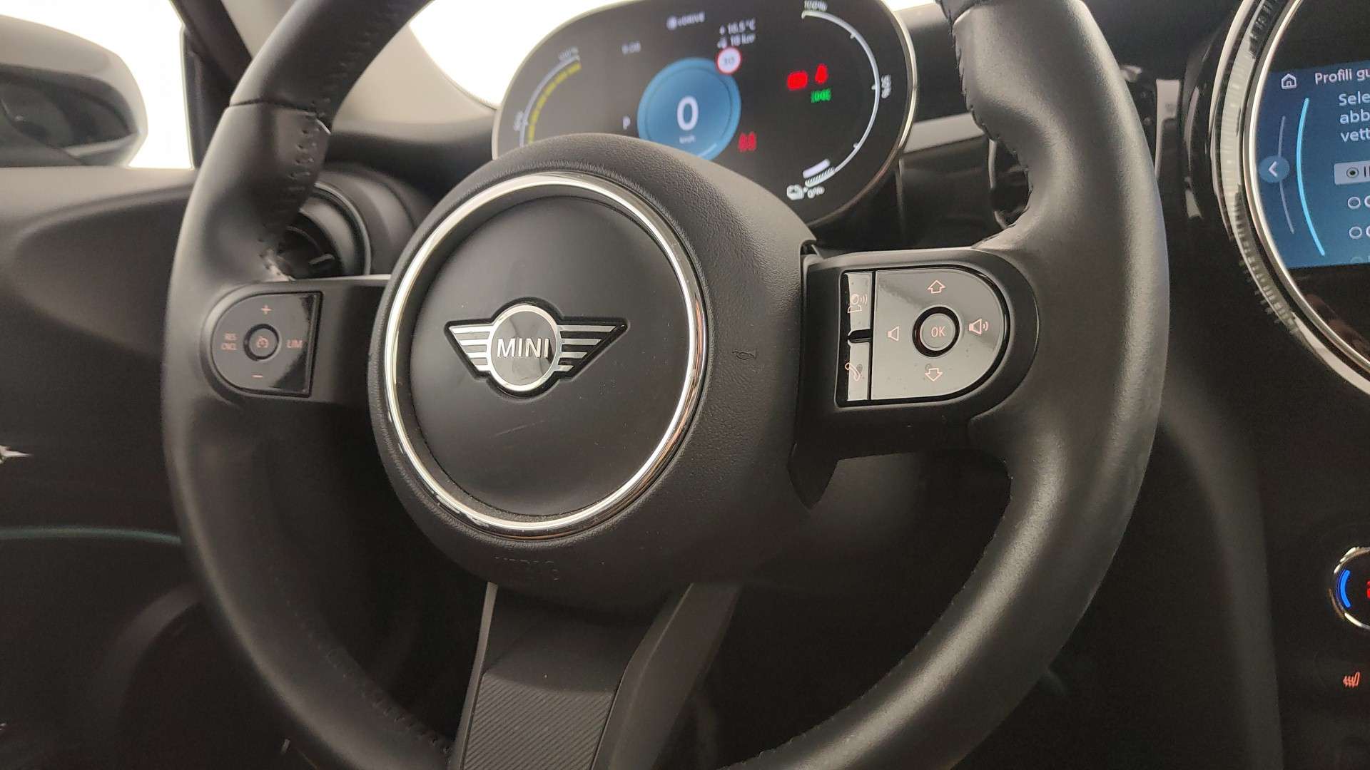 Mini 3 Portes Classic Cooper SE - 2022 - Joinsteer - #7