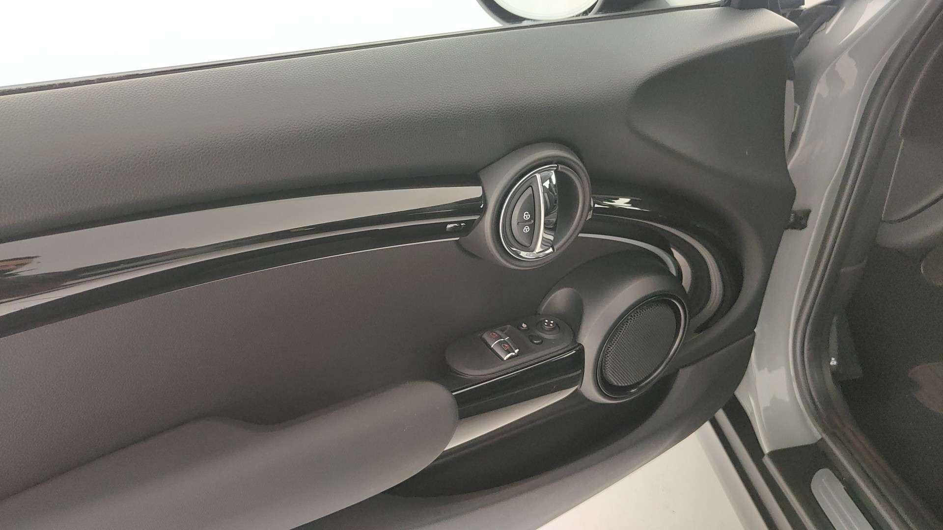 Mini 3 Portes Classic Cooper SE - 2022 - Joinsteer - #12