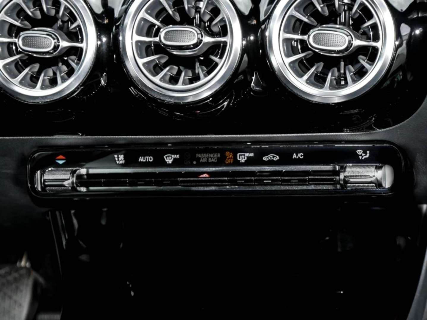 Mercedes Classe A 180 Night Edition - 2023 - Joinsteer - #13