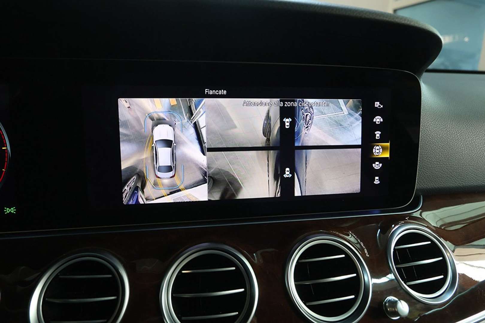 Mercedes Classe E 220 Sport - 2022 - Joinsteer - #25