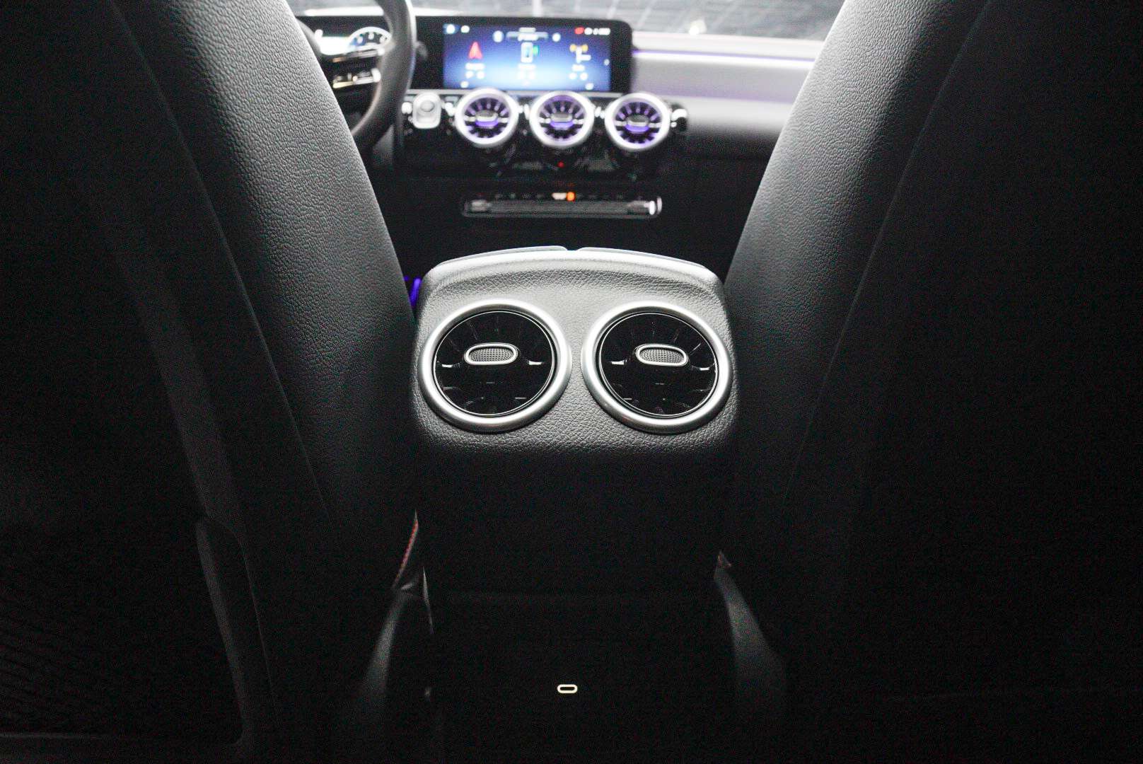 Mercedes CLA 180 AMG Line - 2024 - Joinsteer - #21